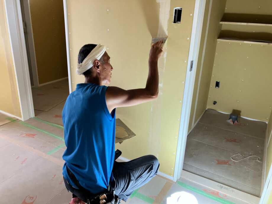 仕上げ工事が始まりました＊-菊川市加茂 O様邸-