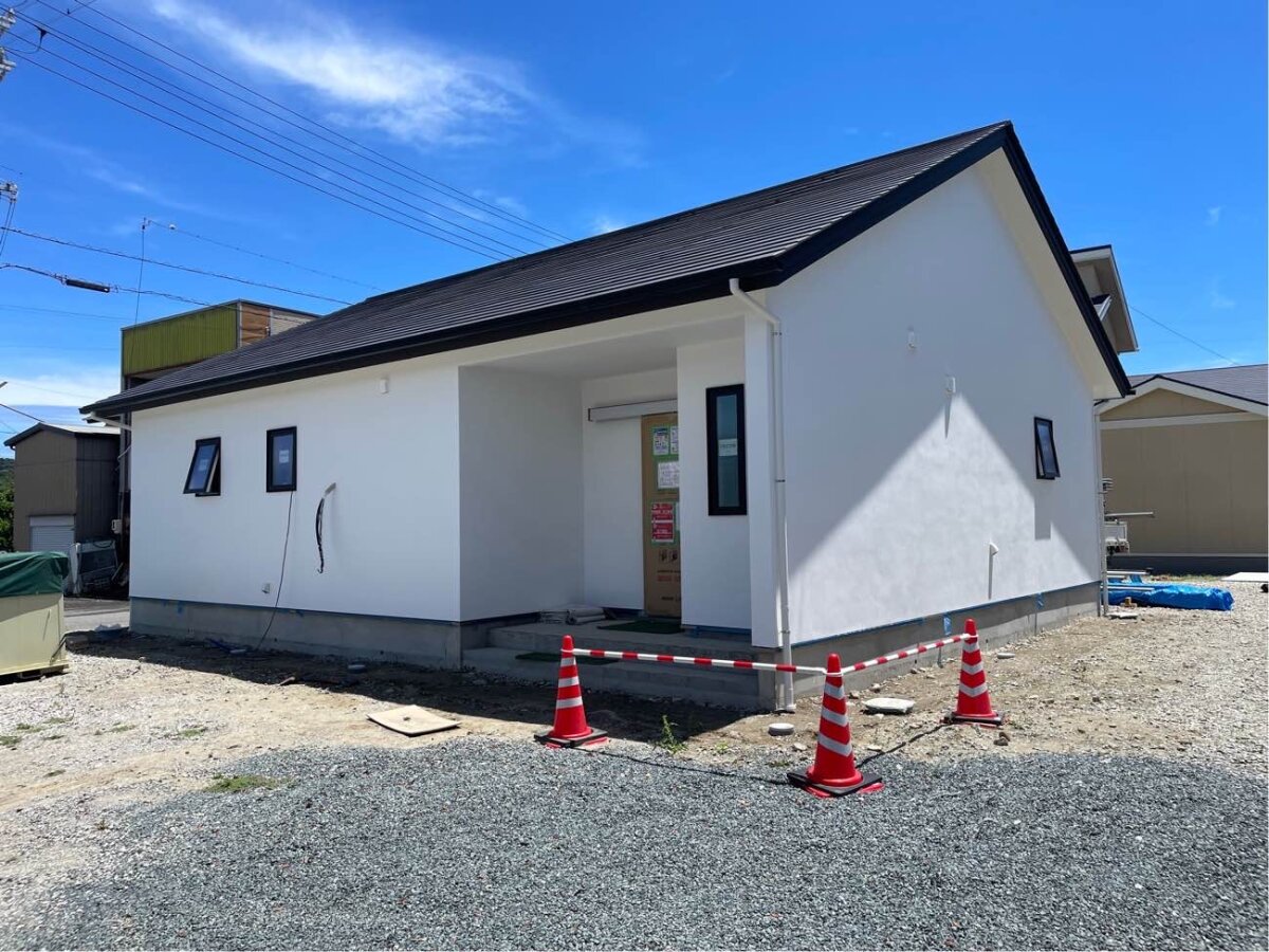 W様邸　仕上げ工事を行っています！